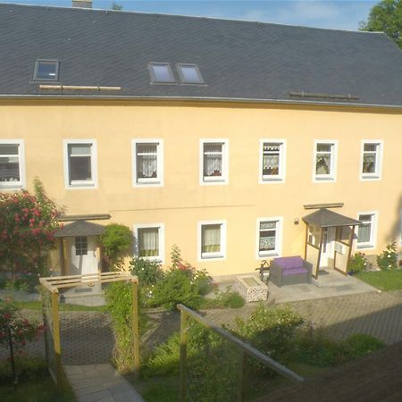 ゼーブニッツ Am Lindenbaum Bed & Breakfast エクステリア 写真