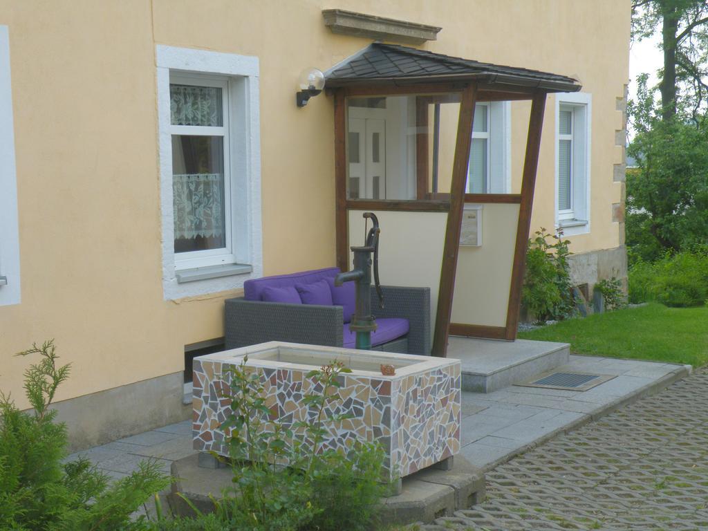 ゼーブニッツ Am Lindenbaum Bed & Breakfast エクステリア 写真